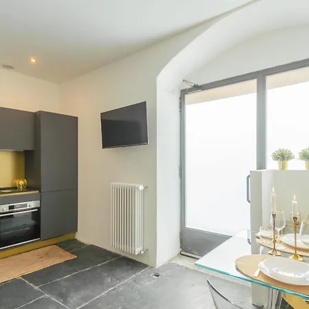 Apartment Dreams By Rent Como