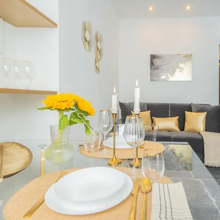 Dreams By Rent Apartment