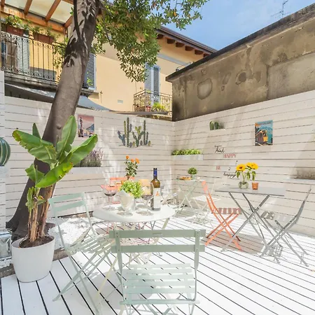 Dreams By Rent * Como
